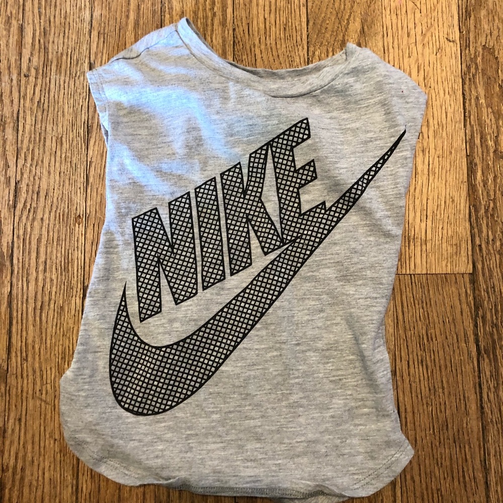 Nike size 2t